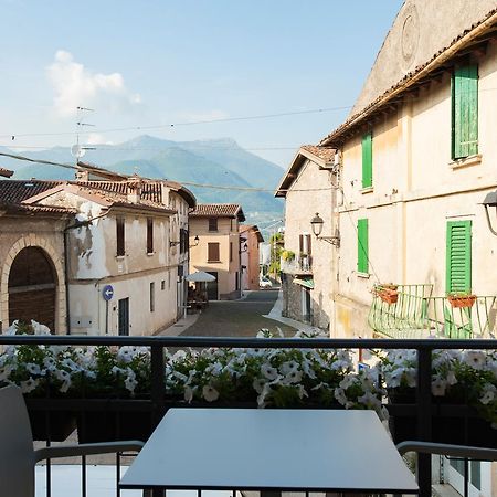 La Bellavita Del Garda Luxury Apartments San Felice del Benaco Exterior foto